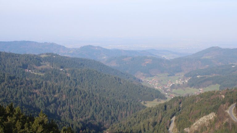 Dieses Bild zeigt eine Webcam-Aufnahme vom Achertal, aufgenommen am Dienstag, den 24.03.2026 um 08:20 Uhr. Die Temperatur betrug 7°C.