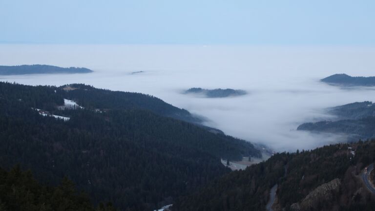 Dieses Bild zeigt eine Webcam-Aufnahme vom Achertal, aufgenommen am Montag, den 19.01.2026 um 08:00 Uhr. Die Temperatur betrug 3.9°C.