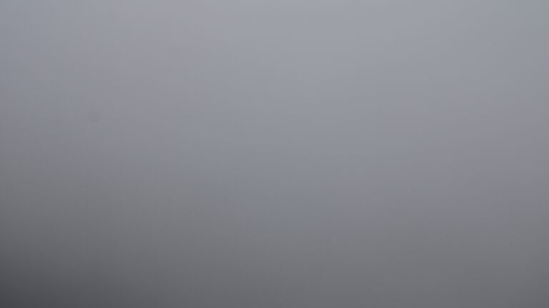 Dieses Bild zeigt eine Webcam-Aufnahme vom Achertal, aufgenommen am Montag, den 08.12.2025 um 12:20 Uhr. Die Temperatur betrug 7.9°C.