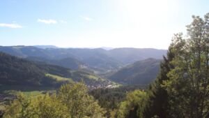 Dieses Bild zeigt eine Webcam-Aufnahme vom Achertal, aufgenommen am Montag, den 12.10.2026 um 16:40 Uhr. Die Temperatur betrug 15.6°C.