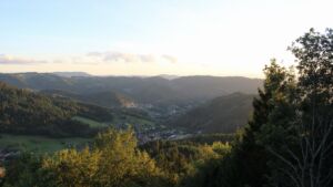 Dieses Bild zeigt eine Webcam-Aufnahme vom Achertal, aufgenommen am Samstag, den 05.09.2026 um 19:40 Uhr. Die Temperatur betrug 19.9°C.