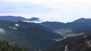 Dieses Bild zeigt eine Webcam-Aufnahme vom Achertal, aufgenommen am Montag, den 02.02.2026 um 15:50 Uhr. Die Temperatur betrug 1.5°C.