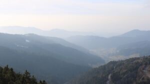 Dieses Bild zeigt eine Webcam-Aufnahme vom Achertal, aufgenommen am Montag, den 09.02.2026 um 15:40 Uhr. Die Temperatur betrug 4.6°C.