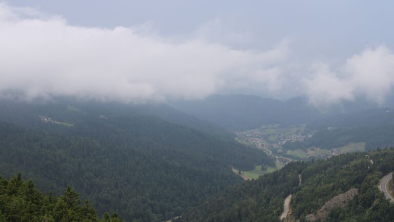 Dieses Bild zeigt eine Webcam-Aufnahme vom Achertal, aufgenommen am Mittwoch, den 20.08.2025 um 10:40 Uhr. Die Temperatur betrug 17.3°C.