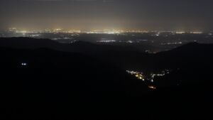 Dieses Bild zeigt eine Webcam-Aufnahme vom Achertal, aufgenommen am Dienstag, den 10.03.2026 um 03:00 Uhr. Die Temperatur betrug 9.6°C.