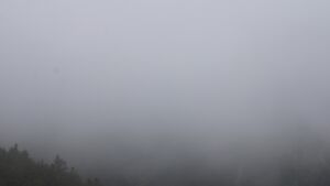 Dieses Bild zeigt eine Webcam-Aufnahme vom Achertal, aufgenommen am Dienstag, den 05.05.2026 um 13:10 Uhr. Die Temperatur betrug 10.2°C.