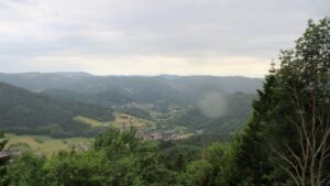 Dieses Bild zeigt eine Webcam-Aufnahme vom Achertal, aufgenommen am Samstag, den 06.06.2026 um 18:50 Uhr. Die Temperatur betrug 17.8°C.