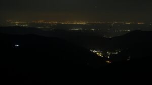 Dieses Bild zeigt eine Webcam-Aufnahme vom Achertal, aufgenommen am Donnerstag, den 19.03.2026 um 01:00 Uhr. Die Temperatur betrug 2.9°C.