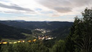 Dieses Bild zeigt eine Webcam-Aufnahme vom Achertal, aufgenommen am Samstag, den 29.08.2026 um 02:30 Uhr. Die Temperatur betrug 14.8°C.