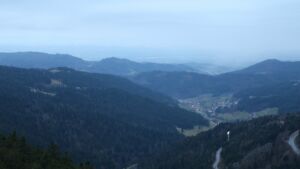 Dieses Bild zeigt eine Webcam-Aufnahme vom Achertal, aufgenommen am Mittwoch, den 10.12.2025 um 16:40 Uhr. Die Temperatur betrug 6°C.