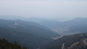 Dieses Bild zeigt eine Webcam-Aufnahme vom Achertal, aufgenommen am Montag, den 09.03.2026 um 07:10 Uhr. Die Temperatur betrug 7.6°C.