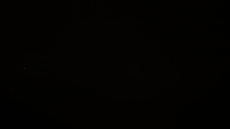 Dieses Bild zeigt eine Webcam-Aufnahme vom Achertal, aufgenommen am Mittwoch, den 26.11.2025 um 02:00 Uhr. Die Temperatur betrug -0.6°C.