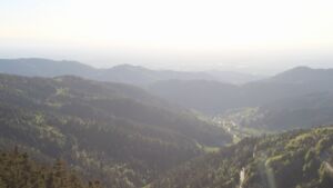 Dieses Bild zeigt eine Webcam-Aufnahme vom Achertal, aufgenommen am Freitag, den 01.05.2026 um 19:20 Uhr. Die Temperatur betrug 16.4°C.