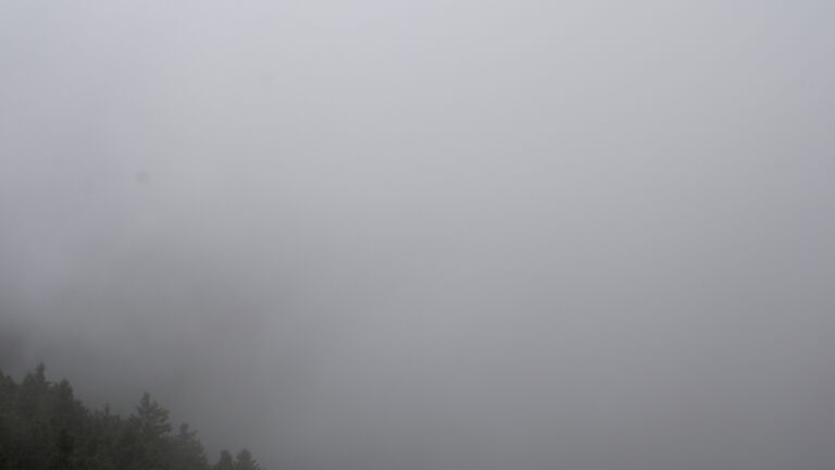 Dieses Bild zeigt eine Webcam-Aufnahme vom Achertal, aufgenommen am Montag, den 01.09.2025 um 12:00 Uhr. Die Temperatur betrug 11.4°C.