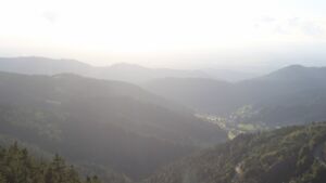 Dieses Bild zeigt eine Webcam-Aufnahme vom Achertal, aufgenommen am Freitag, den 05.09.2025 um 19:00 Uhr. Die Temperatur betrug 11.9°C.