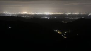 Dieses Bild zeigt eine Webcam-Aufnahme vom Achertal, aufgenommen am Mittwoch, den 17.09.2025 um 05:10 Uhr. Die Temperatur betrug 7.7°C.