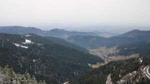 Dieses Bild zeigt eine Webcam-Aufnahme vom Achertal, aufgenommen am Dienstag, den 27.01.2026 um 15:20 Uhr. Die Temperatur betrug 2.8°C.