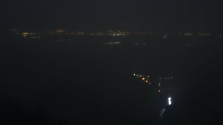 Dieses Bild zeigt eine Webcam-Aufnahme vom Achertal, aufgenommen am Samstag, den 04.04.2026 um 03:00 Uhr. Die Temperatur betrug 2.9°C.