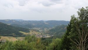Dieses Bild zeigt eine Webcam-Aufnahme vom Achertal, aufgenommen am Freitag, den 21.08.2026 um 11:20 Uhr. Die Temperatur betrug 17.3°C.