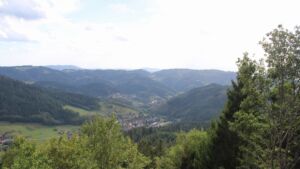 Dieses Bild zeigt eine Webcam-Aufnahme vom Achertal, aufgenommen am Montag, den 07.09.2026 um 17:10 Uhr. Die Temperatur betrug 29.3°C.