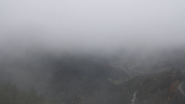 Dieses Bild zeigt eine Webcam-Aufnahme vom Achertal, aufgenommen am Dienstag, den 28.10.2025 um 11:50 Uhr. Die Temperatur betrug 5.1°C.