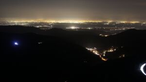 Dieses Bild zeigt eine Webcam-Aufnahme vom Achertal, aufgenommen am Donnerstag, den 18.12.2025 um 06:20 Uhr. Die Temperatur betrug 4.9°C.