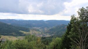 Dieses Bild zeigt eine Webcam-Aufnahme vom Achertal, aufgenommen am Samstag, den 22.08.2026 um 14:50 Uhr. Die Temperatur betrug 17.1°C.