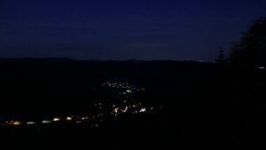 Dieses Bild zeigt eine Webcam-Aufnahme vom Achertal, aufgenommen am Samstag, den 06.06.2026 um 03:50 Uhr. Die Temperatur betrug 12.7°C.