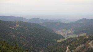 Dieses Bild zeigt eine Webcam-Aufnahme vom Achertal, aufgenommen am Samstag, den 15.11.2025 um 11:00 Uhr. Die Temperatur betrug 12°C.