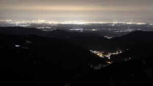 Dieses Bild zeigt eine Webcam-Aufnahme vom Achertal, aufgenommen am Mittwoch, den 14.01.2026 um 20:30 Uhr. Die Temperatur betrug 5.4°C.