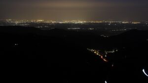 Dieses Bild zeigt eine Webcam-Aufnahme vom Achertal, aufgenommen am Samstag, den 11.04.2026 um 21:10 Uhr. Die Temperatur betrug 11.4°C.