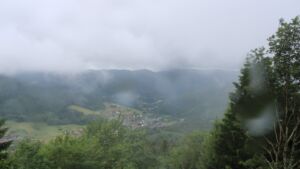 Dieses Bild zeigt eine Webcam-Aufnahme vom Achertal, aufgenommen am Dienstag, den 09.06.2026 um 11:50 Uhr. Die Temperatur betrug 10.4°C.