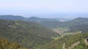 Dieses Bild zeigt eine Webcam-Aufnahme vom Achertal, aufgenommen am Sonntag, den 10.05.2026 um 09:10 Uhr. Die Temperatur betrug 15.1°C.