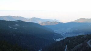 Dieses Bild zeigt eine Webcam-Aufnahme vom Achertal, aufgenommen am Montag, den 29.12.2025 um 09:10 Uhr. Die Temperatur betrug 3.5°C.