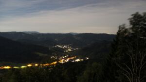 Dieses Bild zeigt eine Webcam-Aufnahme vom Achertal, aufgenommen am Donnerstag, den 24.09.2026 um 23:00 Uhr. Die Temperatur betrug 11.3°C.