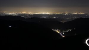 Dieses Bild zeigt eine Webcam-Aufnahme vom Achertal, aufgenommen am Donnerstag, den 19.03.2026 um 22:30 Uhr. Die Temperatur betrug 3.4°C.