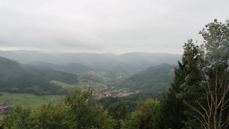 Dieses Bild zeigt eine Webcam-Aufnahme vom Achertal, aufgenommen am Freitag, den 18.09.2026 um 13:30 Uhr. Die Temperatur betrug 11.5°C.