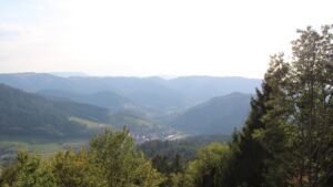 Dieses Bild zeigt eine Webcam-Aufnahme vom Achertal, aufgenommen am Mittwoch, den 30.09.2026 um 17:00 Uhr. Die Temperatur betrug 29°C.