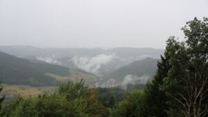Dieses Bild zeigt eine Webcam-Aufnahme vom Achertal, aufgenommen am Freitag, den 21.08.2026 um 13:50 Uhr. Die Temperatur betrug 12.9°C.