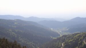 Dieses Bild zeigt eine Webcam-Aufnahme vom Achertal, aufgenommen am Samstag, den 02.05.2026 um 18:50 Uhr. Die Temperatur betrug 19.1°C.