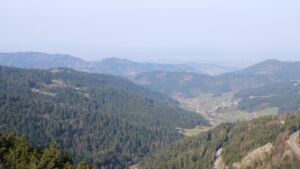 Dieses Bild zeigt eine Webcam-Aufnahme vom Achertal, aufgenommen am Dienstag, den 24.03.2026 um 09:10 Uhr. Die Temperatur betrug 8.1°C.