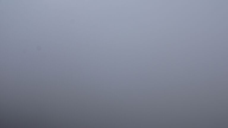 Dieses Bild zeigt eine Webcam-Aufnahme vom Achertal, aufgenommen am Freitag, den 26.09.2025 um 08:10 Uhr. Die Temperatur betrug 5.4°C.
