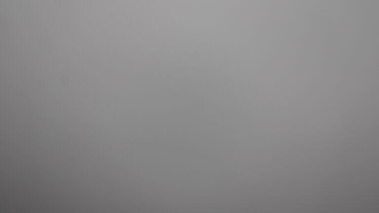 Dieses Bild zeigt eine Webcam-Aufnahme vom Achertal, aufgenommen am Sonntag, den 15.06.2025 um 20:00 Uhr. Die Temperatur betrug 13.6°C.