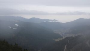 Dieses Bild zeigt eine Webcam-Aufnahme vom Achertal, aufgenommen am Freitag, den 06.02.2026 um 10:20 Uhr. Die Temperatur betrug 2.2°C.