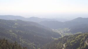 Dieses Bild zeigt eine Webcam-Aufnahme vom Achertal, aufgenommen am Donnerstag, den 30.04.2026 um 18:40 Uhr. Die Temperatur betrug 10.6°C.