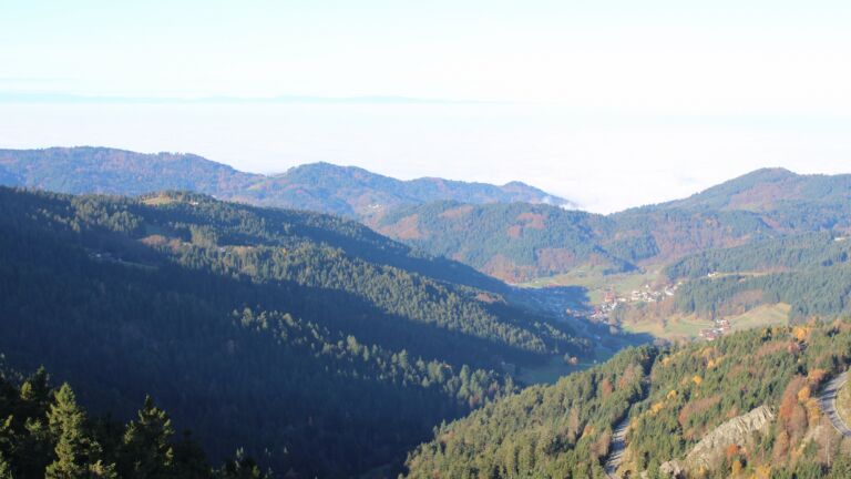 Dieses Bild zeigt eine Webcam-Aufnahme vom Achertal, aufgenommen am Freitag, den 07.11.2025 um 09:30 Uhr. Die Temperatur betrug 9.9°C.