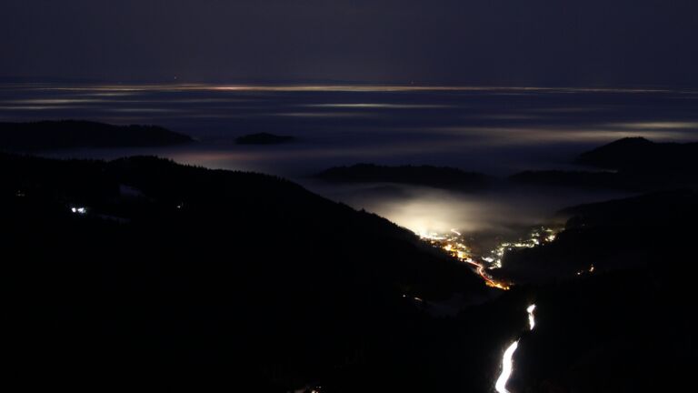 Dieses Bild zeigt eine Webcam-Aufnahme vom Achertal, aufgenommen am Dienstag, den 20.01.2026 um 06:50 Uhr. Die Temperatur betrug 7.4°C.