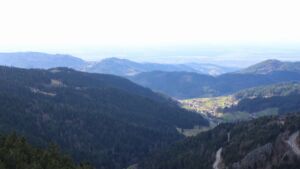 Dieses Bild zeigt eine Webcam-Aufnahme vom Achertal, aufgenommen am Sonntag, den 01.03.2026 um 15:20 Uhr. Die Temperatur betrug 6.4°C.