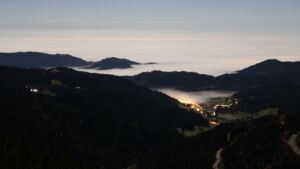 Dieses Bild zeigt eine Webcam-Aufnahme vom Achertal, aufgenommen am Samstag, den 08.11.2025 um 05:50 Uhr. Die Temperatur betrug 6.7°C.