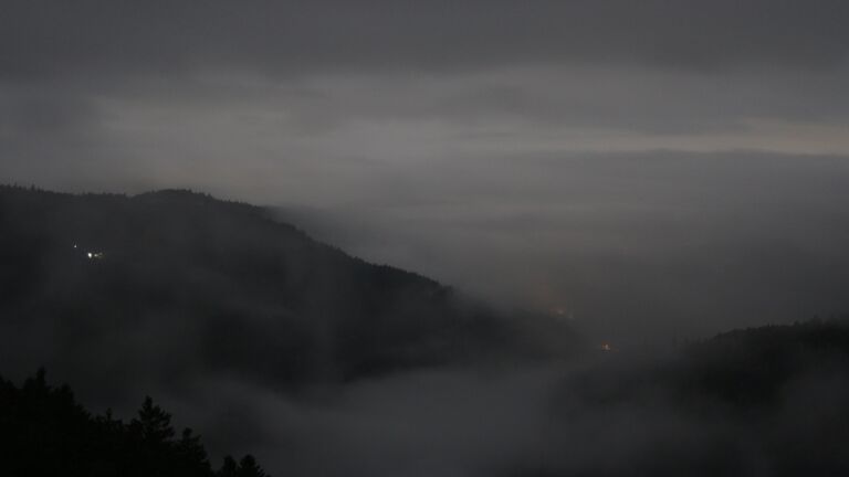 Dieses Bild zeigt eine Webcam-Aufnahme vom Achertal, aufgenommen am Donnerstag, den 09.10.2025 um 05:50 Uhr. Die Temperatur betrug 9.5°C.